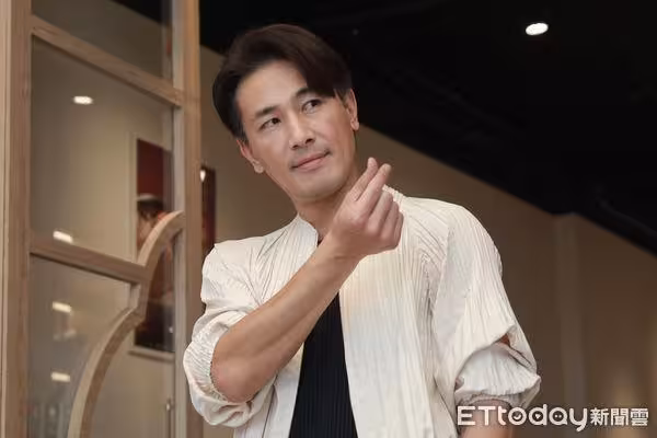 翁家明曝傅子純「早說想休息了」 顏曉筠靈堂潰堤痛哭:想把你拍醒但做不到!