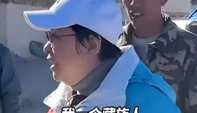 牆倒眾人推,韓紅身份造假為什麼北京人變西藏人,評論區給出真相
