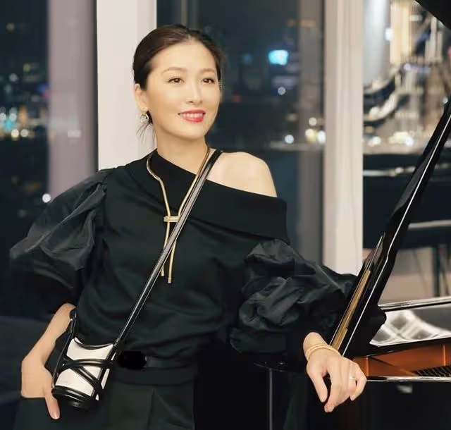已有二胎計劃!香港著名女星今年不會再追生,與丈夫長期分隔兩地