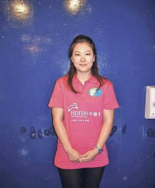 跳水女皇伏明霞近況:70歲丈夫當上董事長,3個孩子是她的驕傲