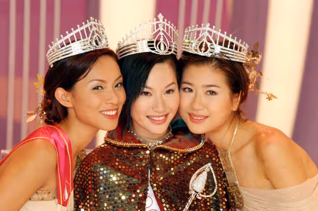 恭喜!40歲TVB女星補辦中式結婚儀式,與醫生老公互喂湯圓太甜蜜
