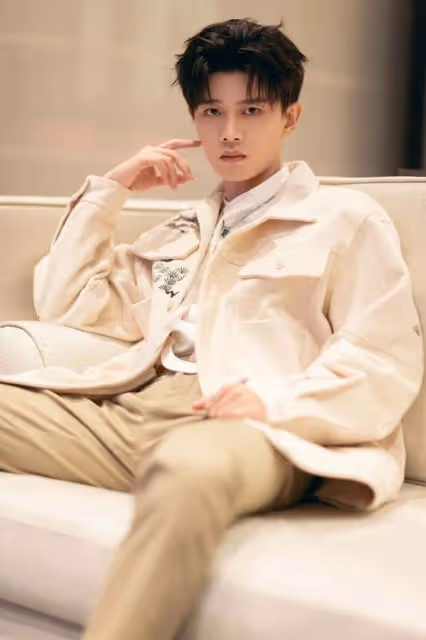 榜妹熱線 | 任嘉倫baby新戲、袁冰妍進組、鄭業成新戲、李庚希棄演《二十不惑》、程瀟資源