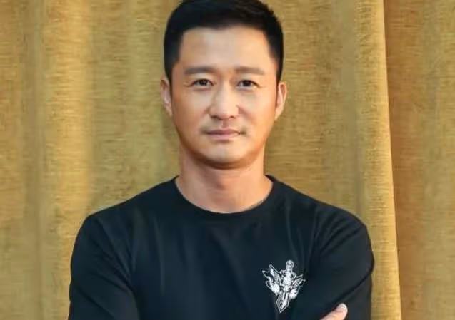 片酬超過李連杰成龍的總和，連走路都要錢，吳京直言：請不起