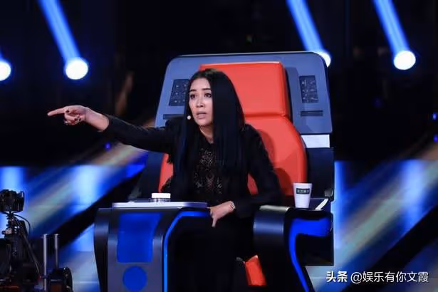 與那英老死不相往來的3位明星,一個比一個有名氣