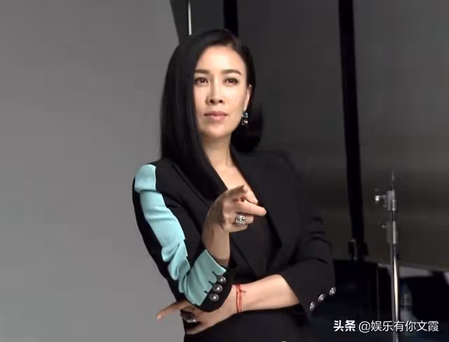 與那英老死不相往來的3位明星,一個比一個有名氣