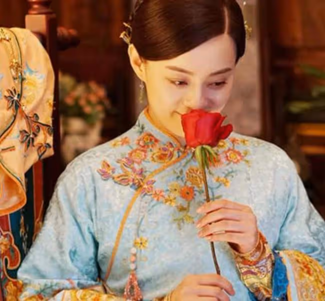 同樣是結婚生娃,產後的楊冪、趙麗穎資源不斷,為什麼她卻已經無戲可拍?