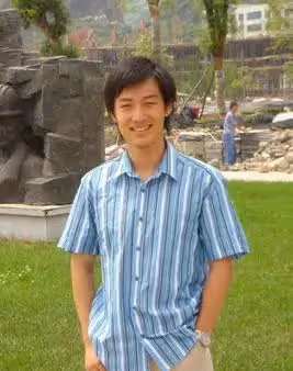 曾經的北大才子,如今是觀眾心中的「暖男」主持人……