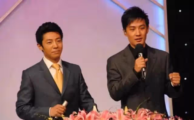 曾經的北大才子,如今是觀眾心中的「暖男」主持人……