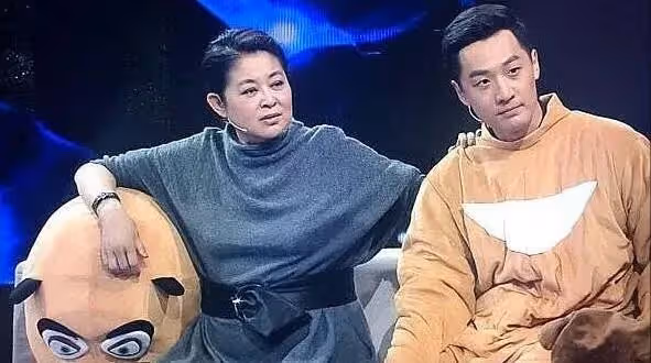 曾經的北大才子，如今是觀眾心中的「暖男」主持人……