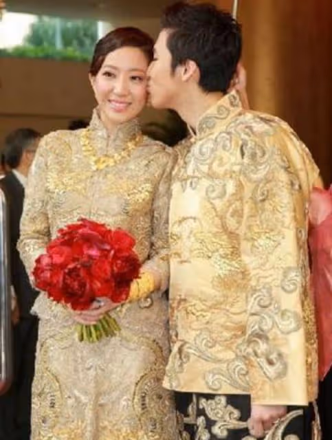 婚禮上花費了8個億,又生一對雙胞胎兒子,公公送一棟1000平豪宅
