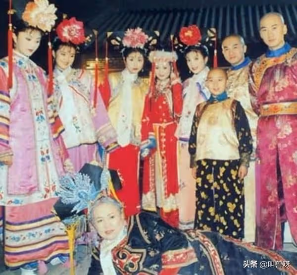 無法重拍的舊照,張國榮抱著重病的梅艷芳,躺地上的「老佛爺」