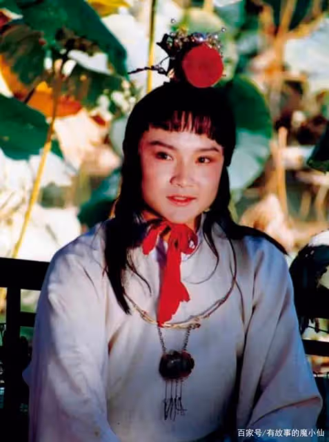 23歲爆紅,娶18歲初戀,結婚27年,歐陽奮強如今怎樣了?