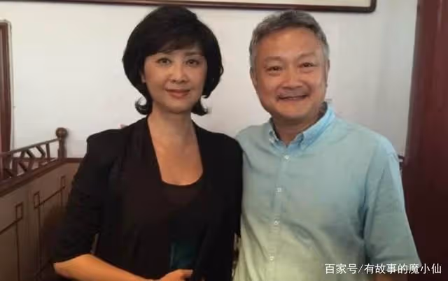 23歲爆紅,娶18歲初戀,結婚27年,歐陽奮強如今怎樣了?