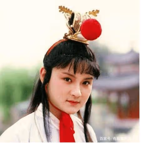 23歲爆紅,娶18歲初戀,結婚27年,歐陽奮強如今怎樣了?