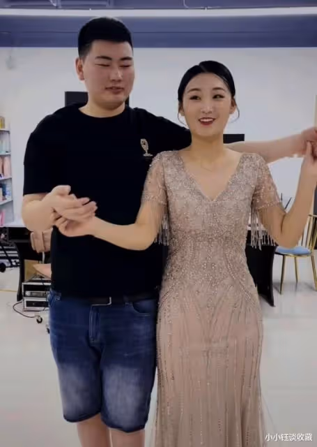 陳亞男消失8天終現身！向大衣哥道歉，自責忙直播沒照顧好小偉