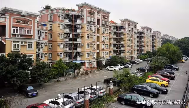 父親離世後留下了三套房,女兒想繼承財產時,卻遭到了親戚的拒絕