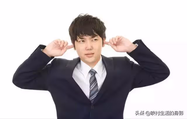 父親離世後留下了三套房,女兒想繼承財產時,卻遭到了親戚的拒絕
