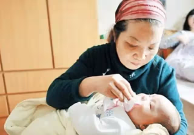 「奶奶又來假裝帶娃了」,5歲孫子的一句話,讓奶奶羞愧難當
