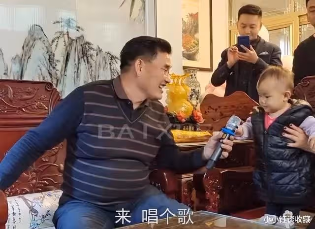 陳亞男消失8天終現身！向大衣哥道歉，自責忙直播沒照顧好小偉