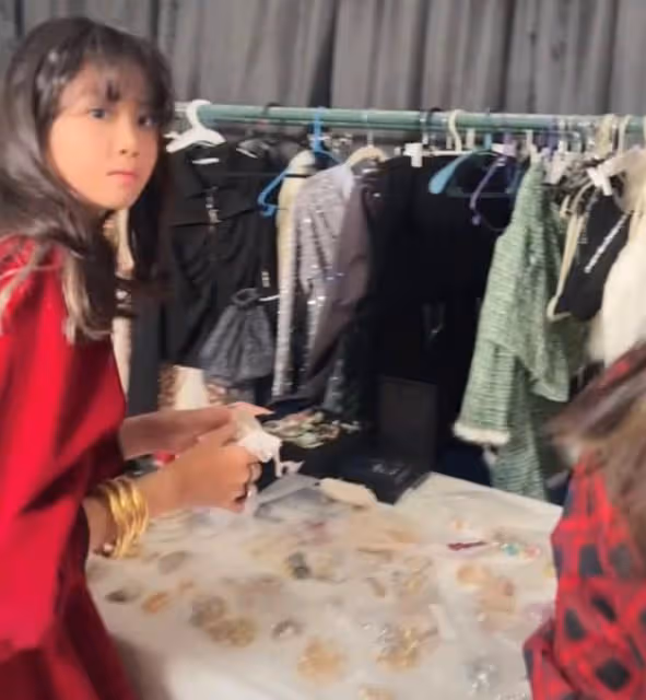 51歲混血女神鍾麗緹疑懷第四胎,曬短片露端倪,早前被曝寺廟求子