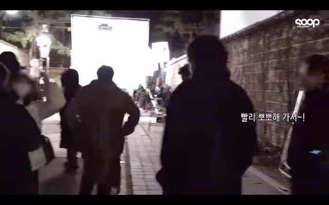 《那年我們》崔宇植把孔劉畫成恐龍,被起訴侮辱罪!TA變裝來探班