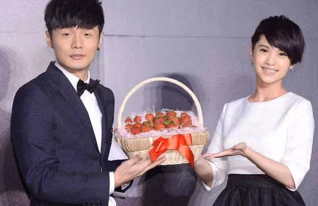 「富婆」楊丞琳:坐擁數十億身家,和李榮浩的甜蜜戀愛何時升級?