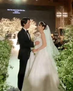 她突然宣布領證,奉子成婚,這才是娛樂圈最甜夫妻!
