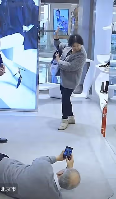 她突然宣布領證,奉子成婚,這才是娛樂圈最甜夫妻!
