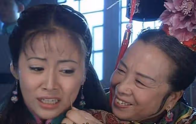 影視劇反派年輕時有多美?容嬤嬤無濾鏡也好看,鍋姨不輸港圈女神