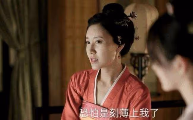 影視劇反派年輕時有多美?容嬤嬤無濾鏡也好看,鍋姨不輸港圈女神