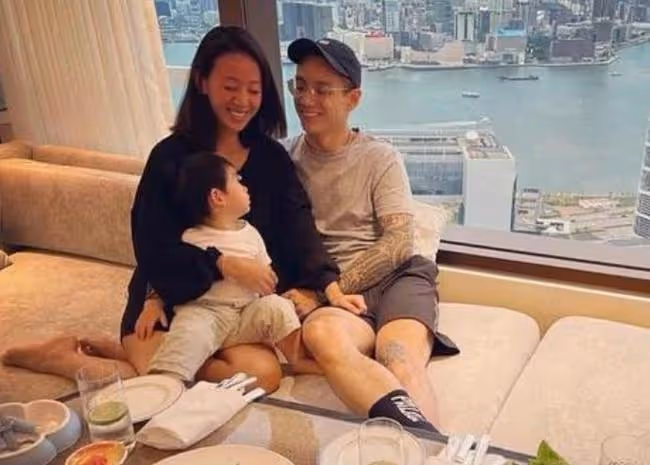 三年抱倆！38歲梁靖琪宣布二胎懷男孩，豪門夢碎後嫁小8歲高富帥