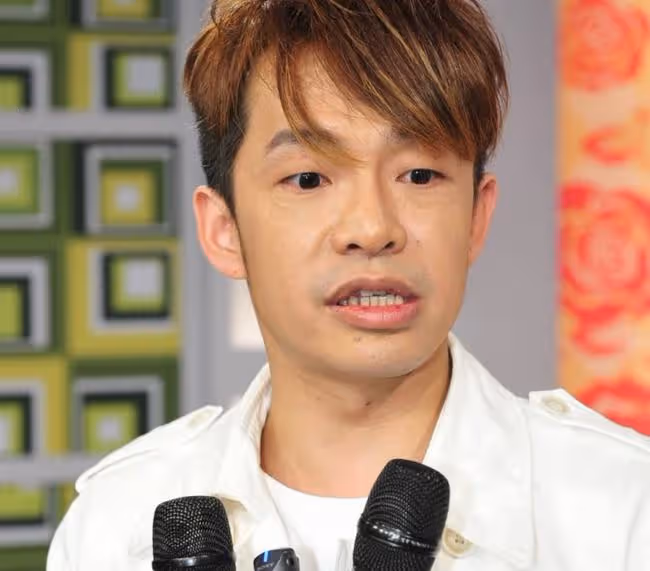 43歲男星腿冒淤青一度病危！幸好已康復，哥哥9年前因該病去世
