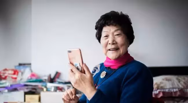 45歲保姆自述:照顧78歲僱主,7年後他給了我70萬