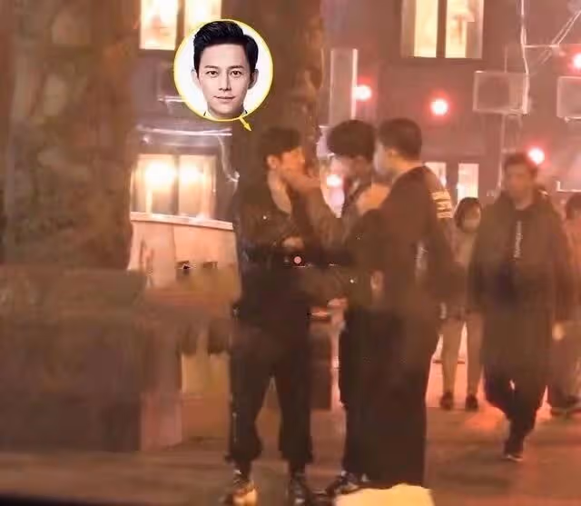 重歸大眾視野的何老師,身上謎團依舊 新的一年希望他有一個好歸宿