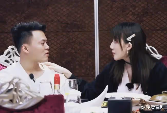王凱談患病經歷後,《奇葩說》馬劍越宣布離婚,藝人態度不一樣