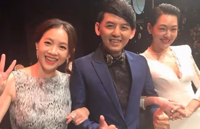 恭喜！49歲黃子佼宣布當爸，小19歲嬌妻懷孕3個月，開心曬B超照