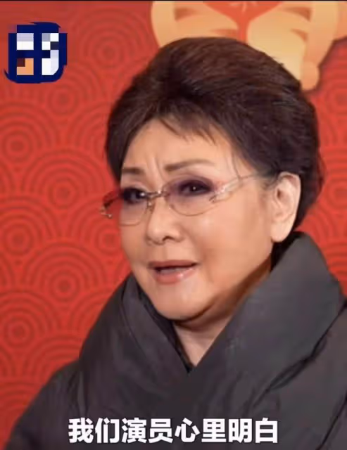 春晚彩排後台花絮:李谷一哽咽慶登台四十周年,孫楠身形暴瘦