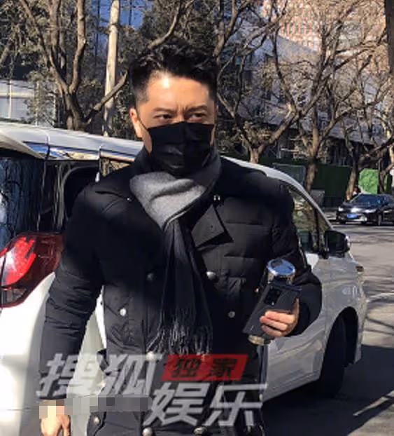 春晚第四次聯排現場亮點足,穎兒戴黃金,沙溢穿奢侈品牌上衣