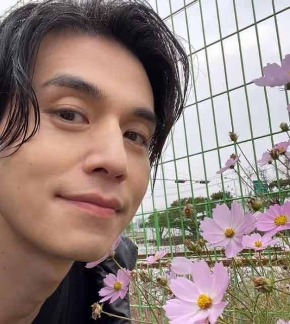 孔劉合體李棟旭海釣,2人並肩燦笑好帥氣!死鬼CP售後服務狂撒糖