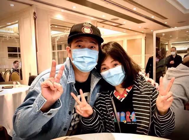 祝福!前TVB知名男星老婆胸椎生腫瘤致行動不便,手術成功報平安