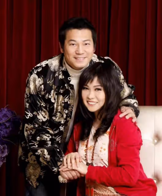 祝福!前TVB知名男星老婆胸椎生腫瘤致行動不便,手術成功報平安