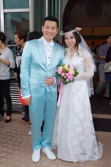 祝福!前TVB知名男星老婆胸椎生腫瘤致行動不便,手術成功報平安