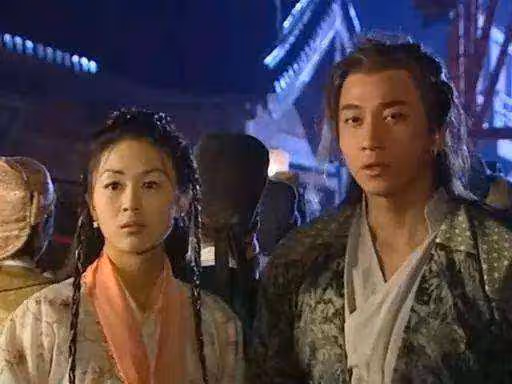 厲害!40歲「師妃暄」業餘時間學翻新工程,改裝家中木門有板有眼