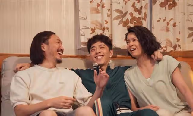 挑戰母親角色!香港知名女星被二十幾歲藝人喊媽媽,既突然又開心