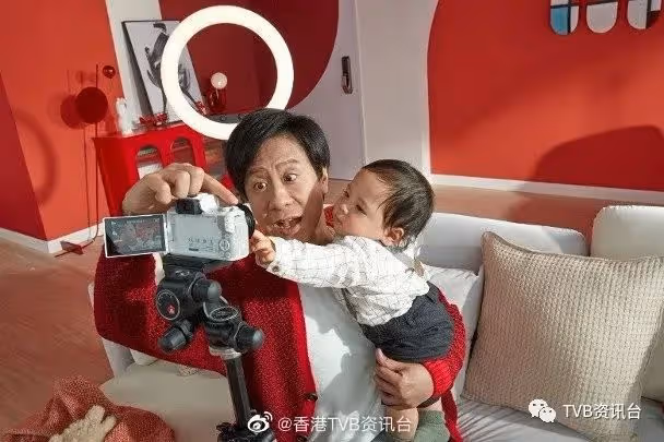 岑麗香感謝老公支持追夢！朱栢康辭工做湊仔公