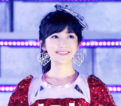 日本知名女愛豆參加綜藝被踩臉、踹頭，在最火的時候毅然退圈，出道13年零黑點！