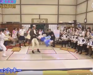 日本知名女愛豆參加綜藝被踩臉、踹頭，在最火的時候毅然退圈，出道13年零黑點！
