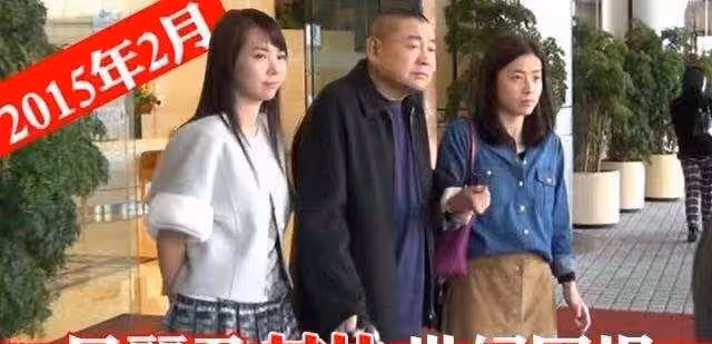 吃完飯後劉鑾雄沒錢付帳,呂麗君付完後逼對方打欠條,回家就得還