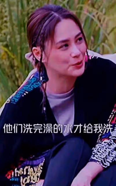 女星阿嬌透露童年遭遇,提及過去一度哽咽落淚,說出不合群原因