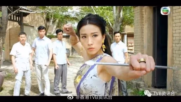姚子羚孖陳山聰床上激吻!戴祖儀劇中裸背做替身